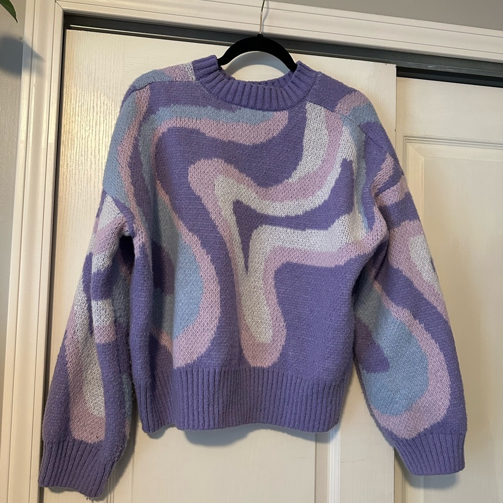 ✨sold ✨Swirl oversized sweater